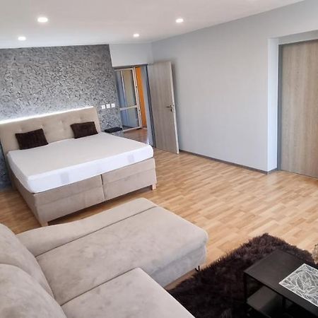 Apartman Viktorie Appartement Mikulov Buitenkant foto