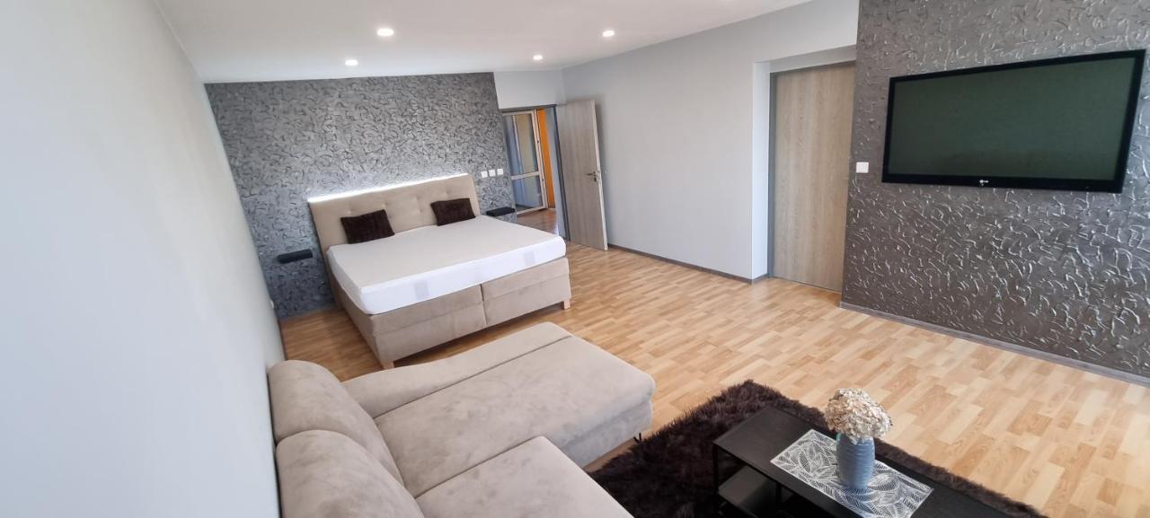 Apartman Viktorie Appartement Mikulov Buitenkant foto