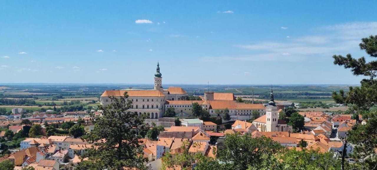 Apartman Viktorie Appartement Mikulov Buitenkant foto